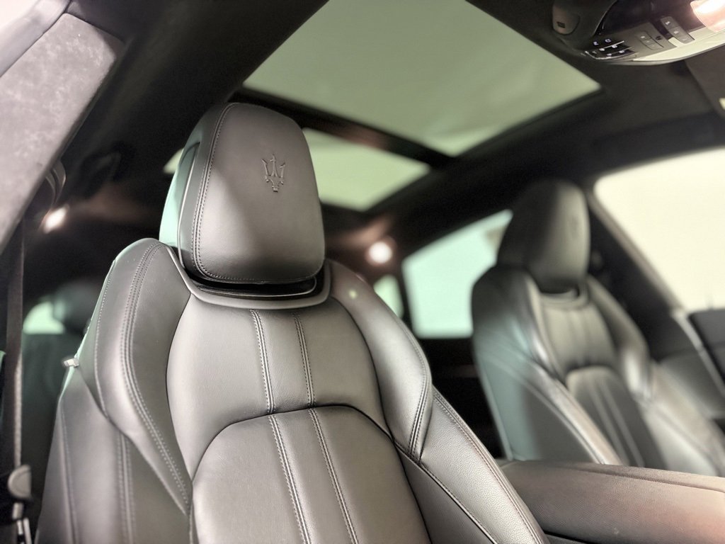 Used 2023 Maserati Levante Modena image 14
