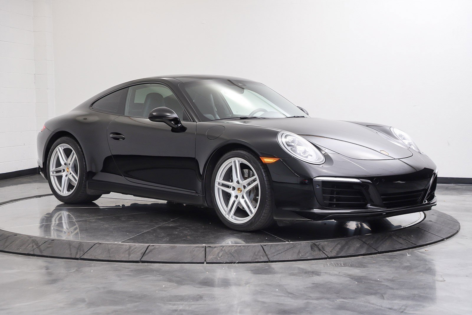 Used 2018 Porsche 911 Carrera RWD image 10