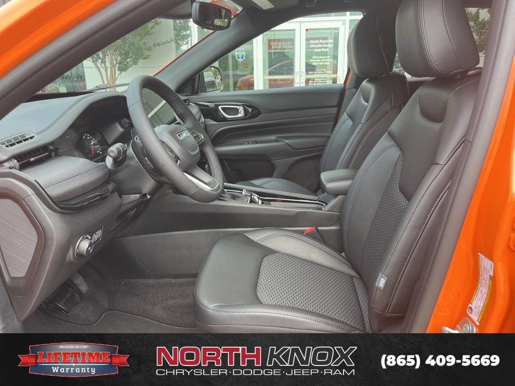 New 2026 Jeep Compass Latitude AWD/4WD image 3