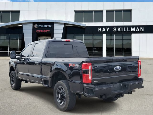 Used 2023 Ford F250 XL w/ STX Appearance Package AWD/4WD image 3