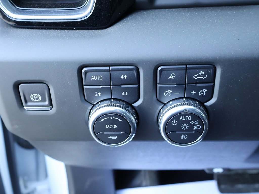 New 2025 GMC Sierra 2500 Denali w/ Denali Reserve Package image 13