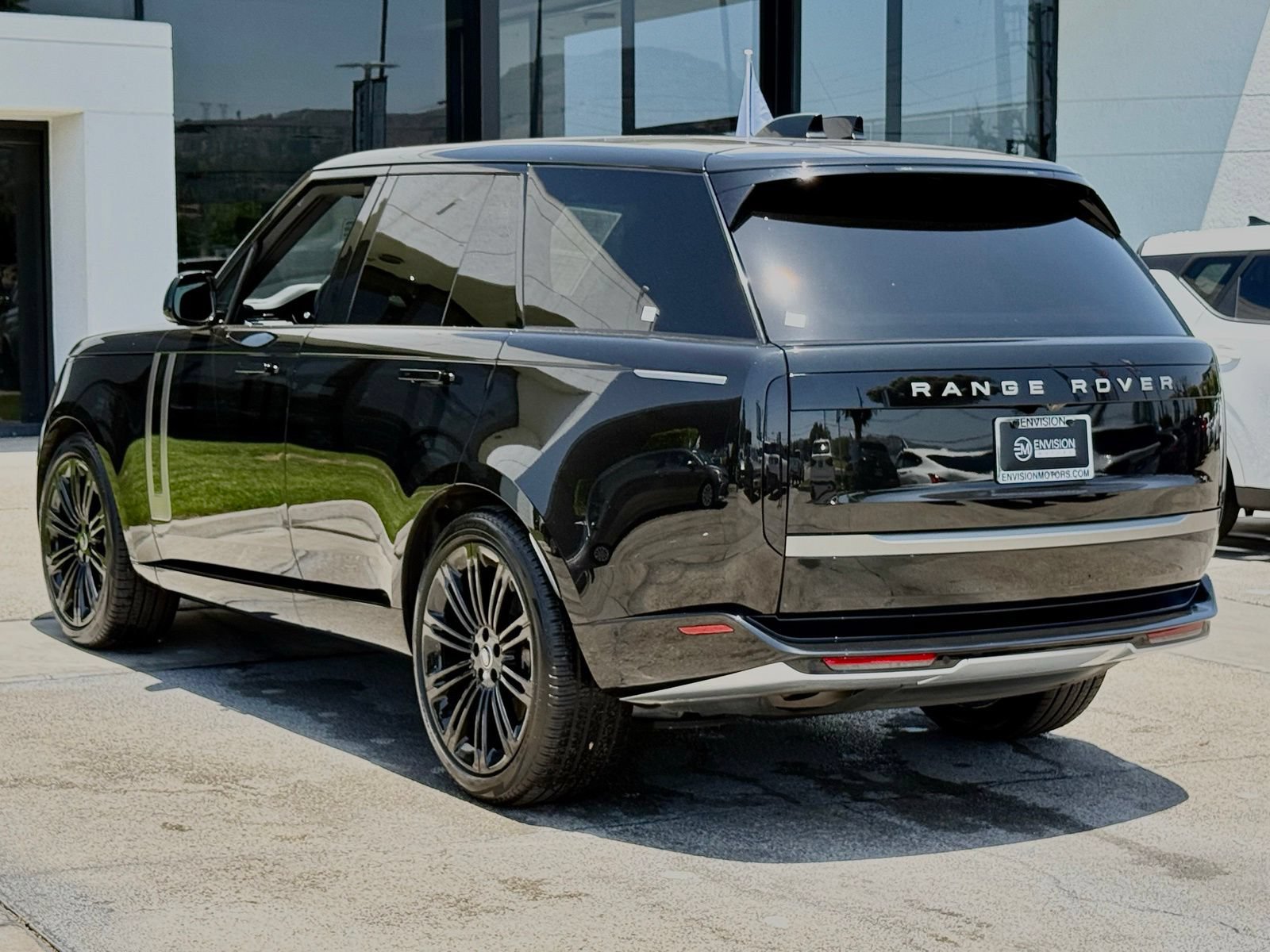 Used 2024 Land Rover Range Rover SE AWD/4WD image 10