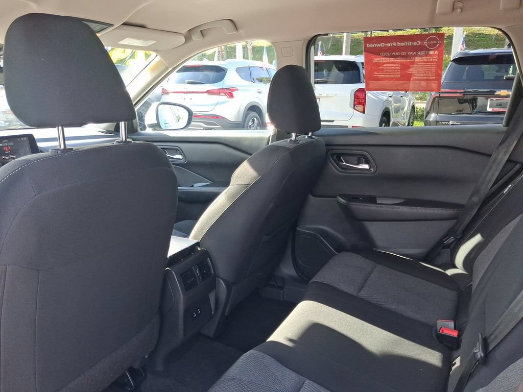 Used 2024 Nissan Rogue SV FWD image 22