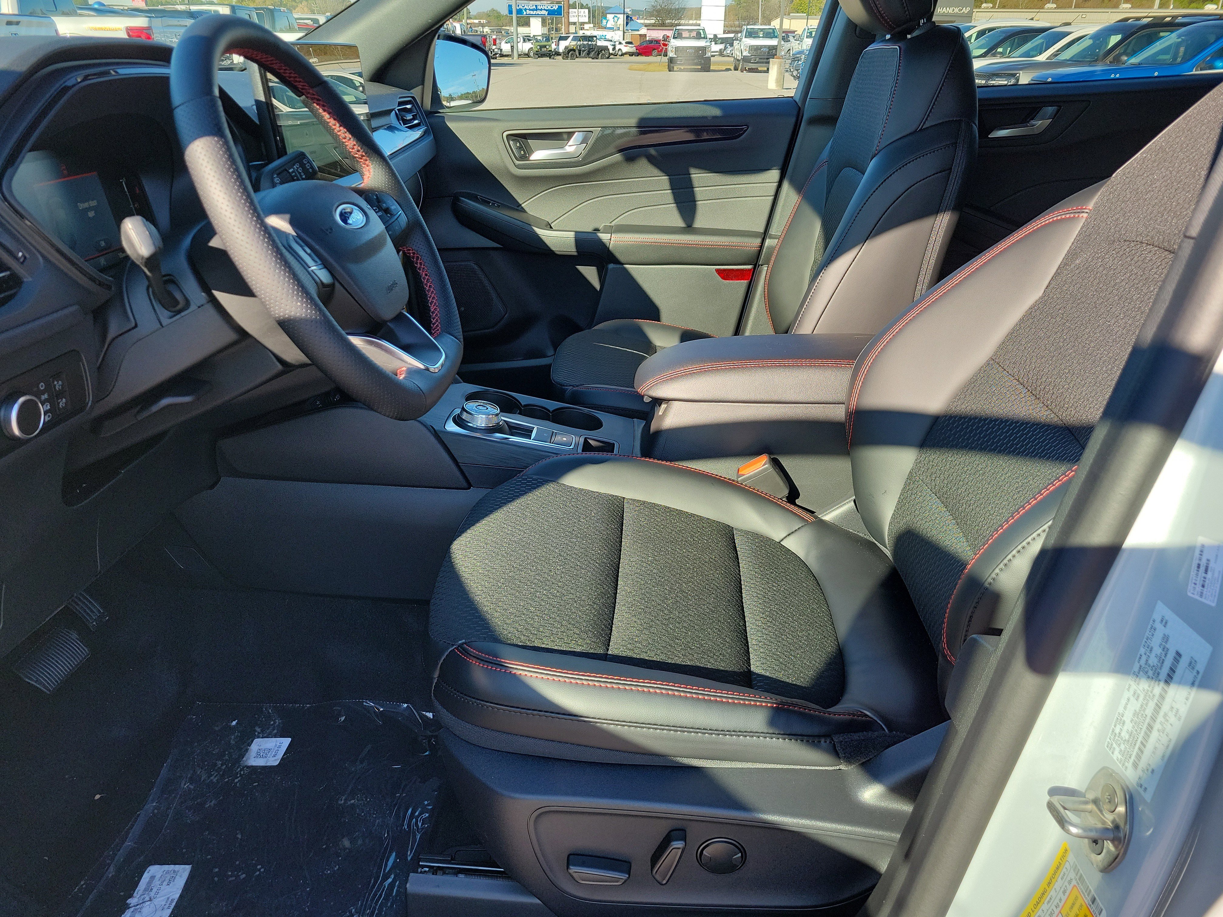 New 2026 Ford Escape ST-Line w/ Tech Pack #1 image 13