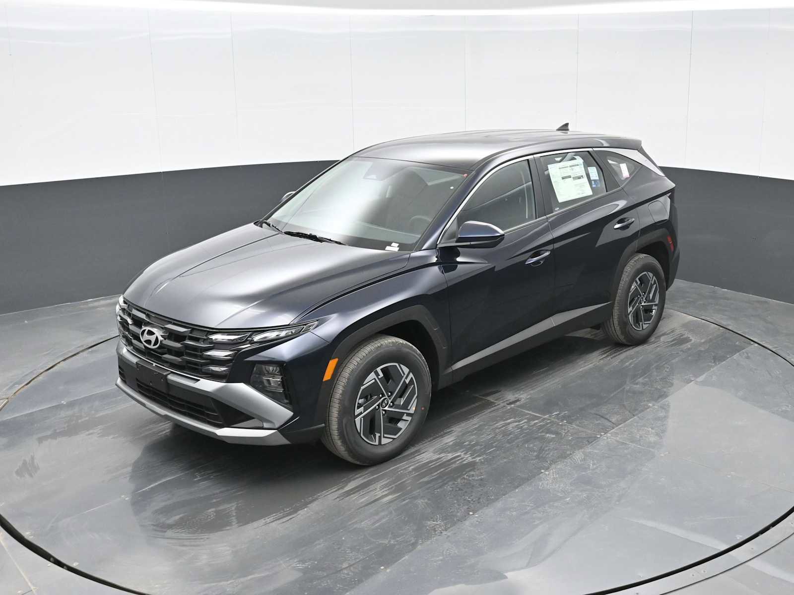 New 2026 Hyundai Tucson Blue SE image 24