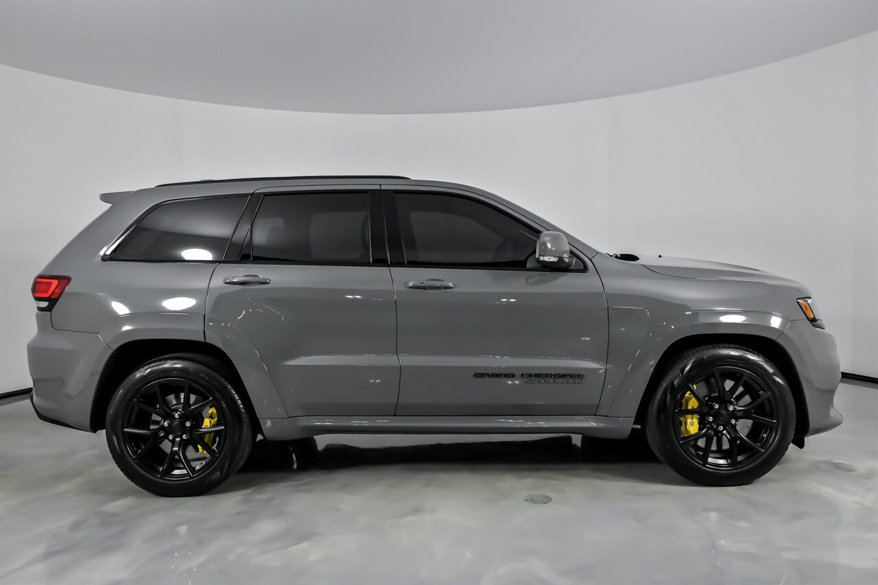 Used 2021 Jeep Grand Cherokee Trackhawk AWD/4WD image 14