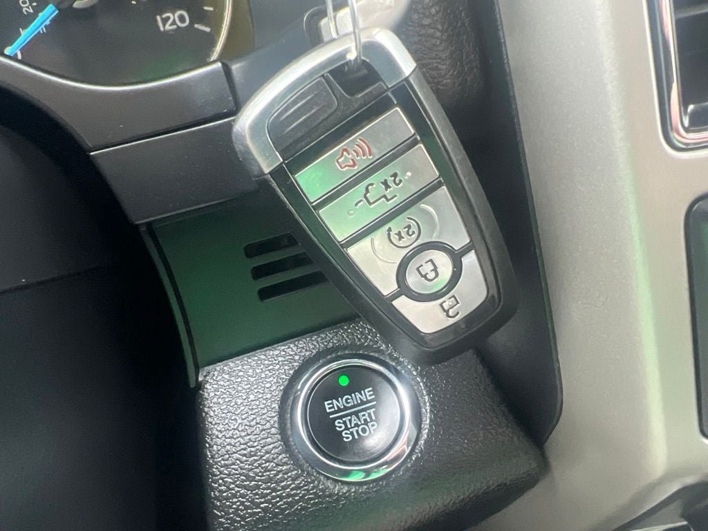 Used 2019 Ford F150 Lariat w/ Equipment Group 502A Luxury AWD/4WD image 40