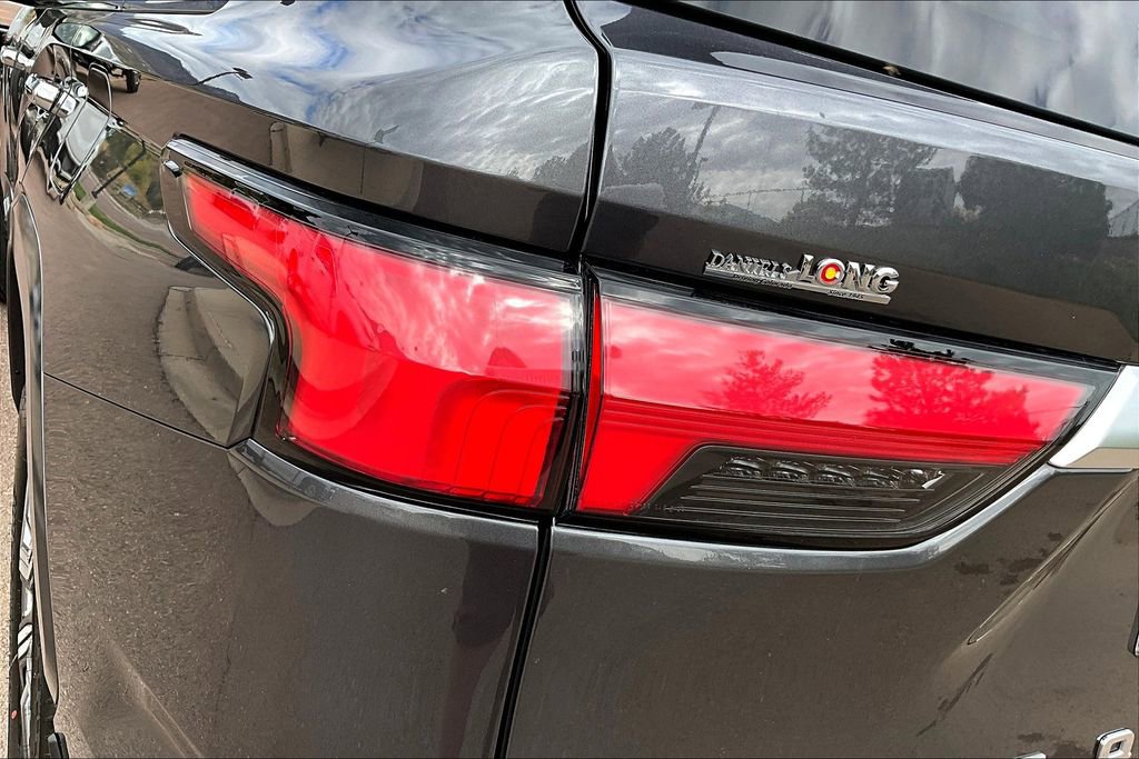 Used 2024 Toyota Sequoia Capstone image 32