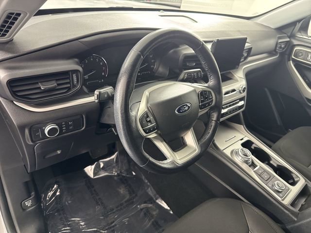 Used 2022 Ford Explorer XLT AWD/4WD image 22