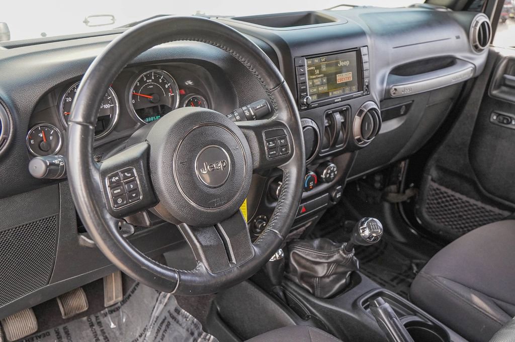 Used 2018 Jeep Wrangler Sport image 13