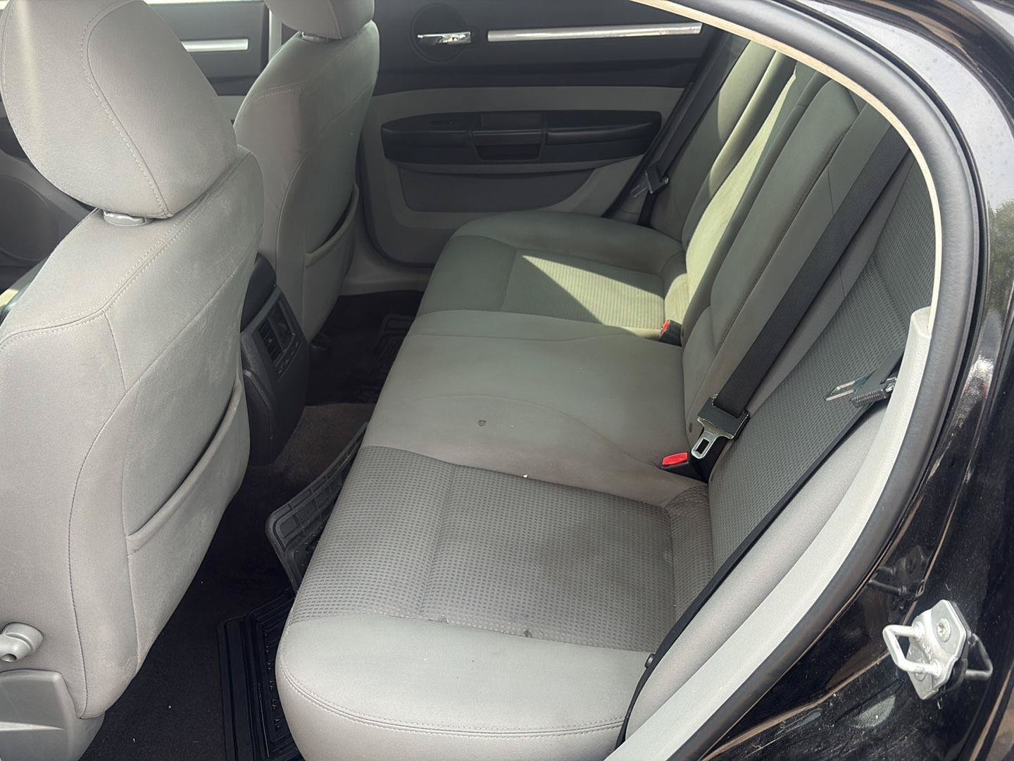 Used 2010 Dodge Charger SXT RWD image 15