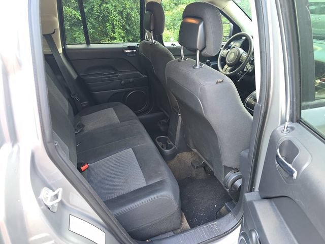 Used 2014 Jeep Compass Sport FWD image 14