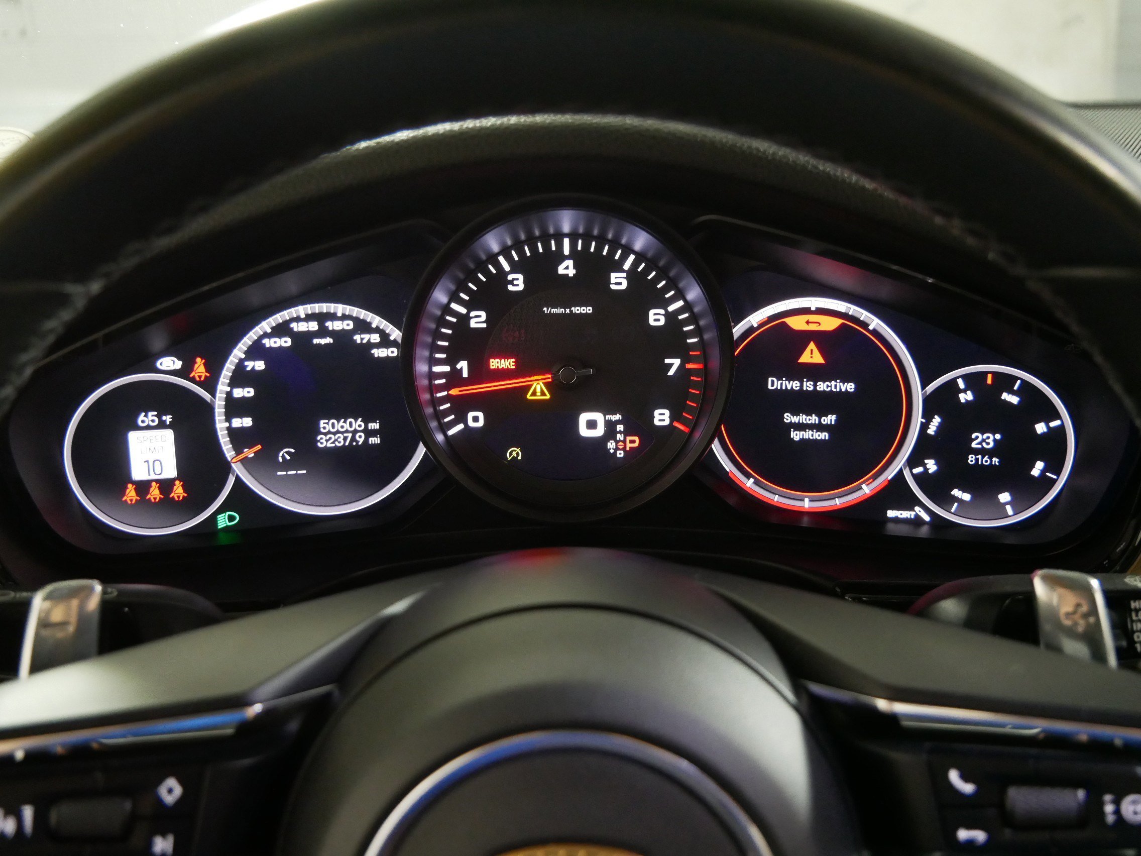 Used 2022 Porsche Panamera 4 image 21