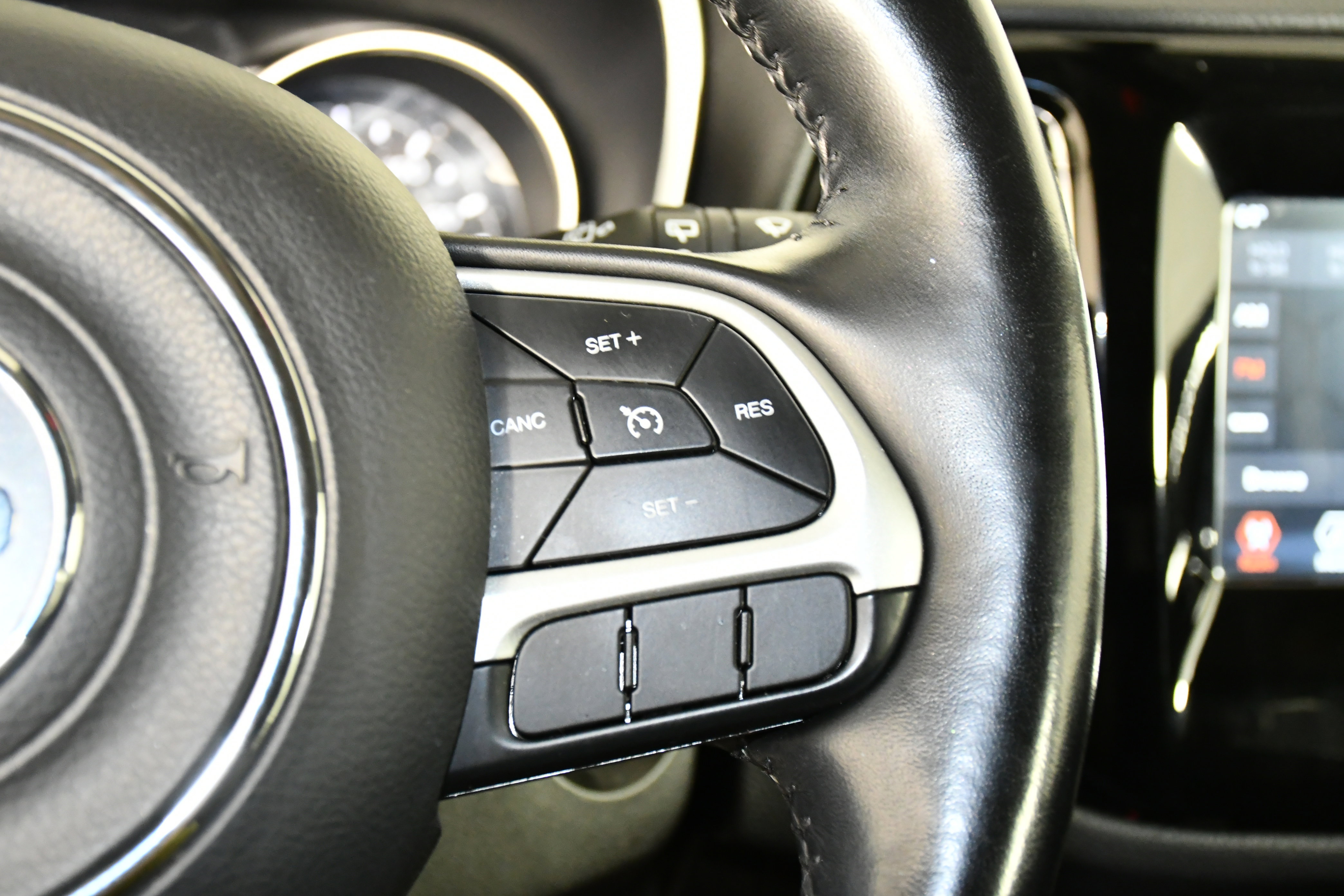 Used 2020 Jeep Compass Altitude image 21