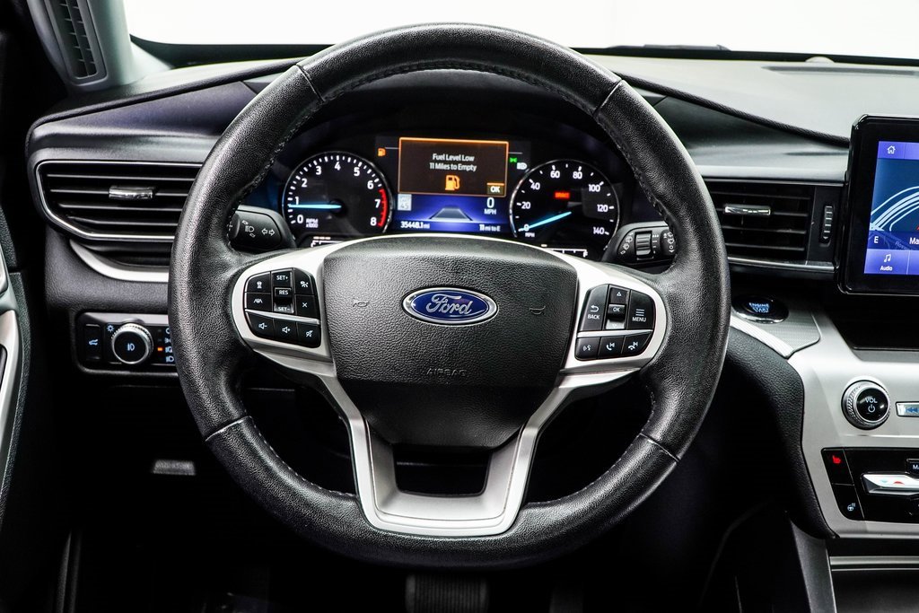 Used 2022 Ford Explorer XLT w/ Equipment Group 202A image 18