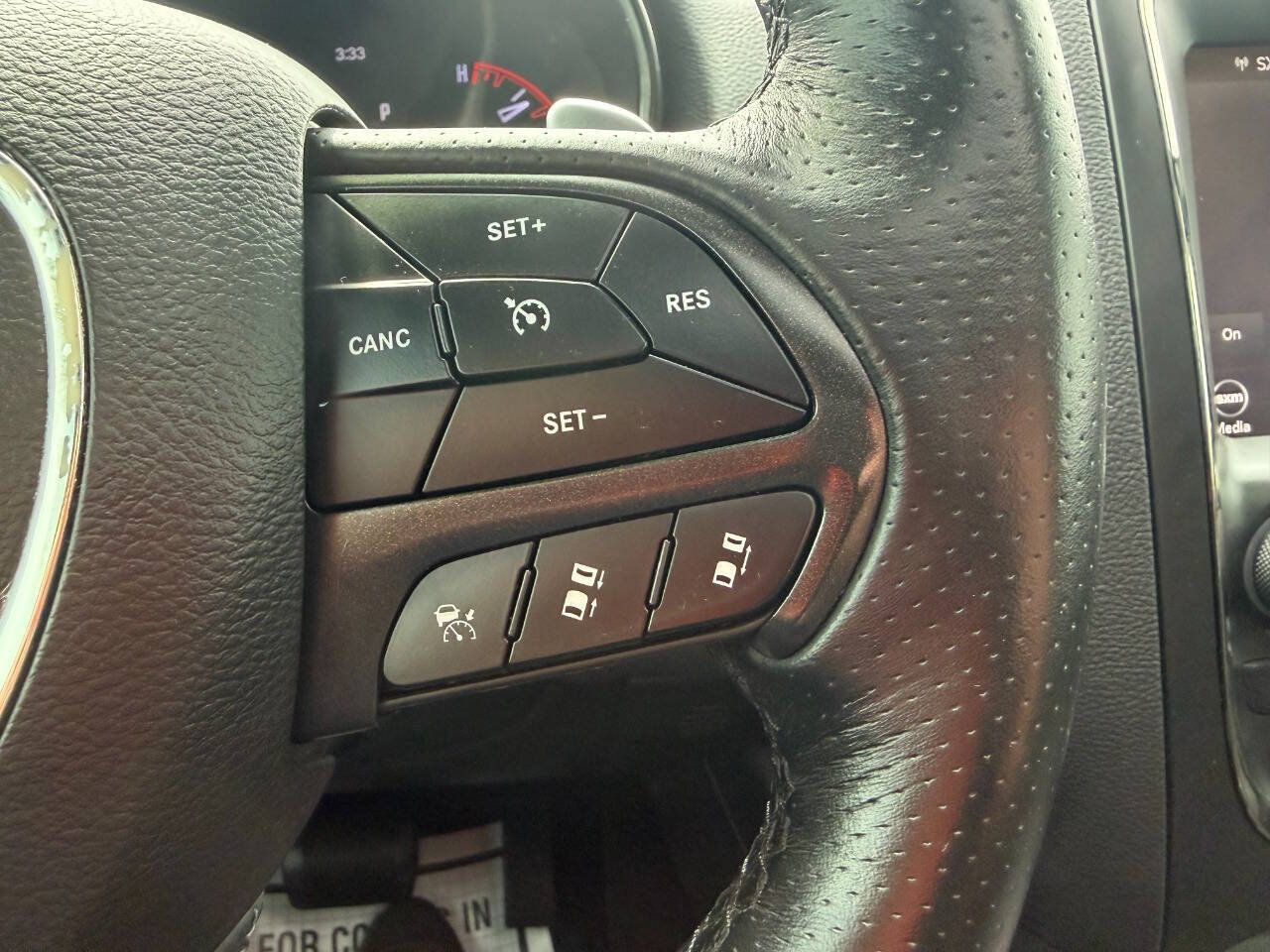 Used 2018 Dodge Durango R/T w/ Technology Group AWD/4WD image 26