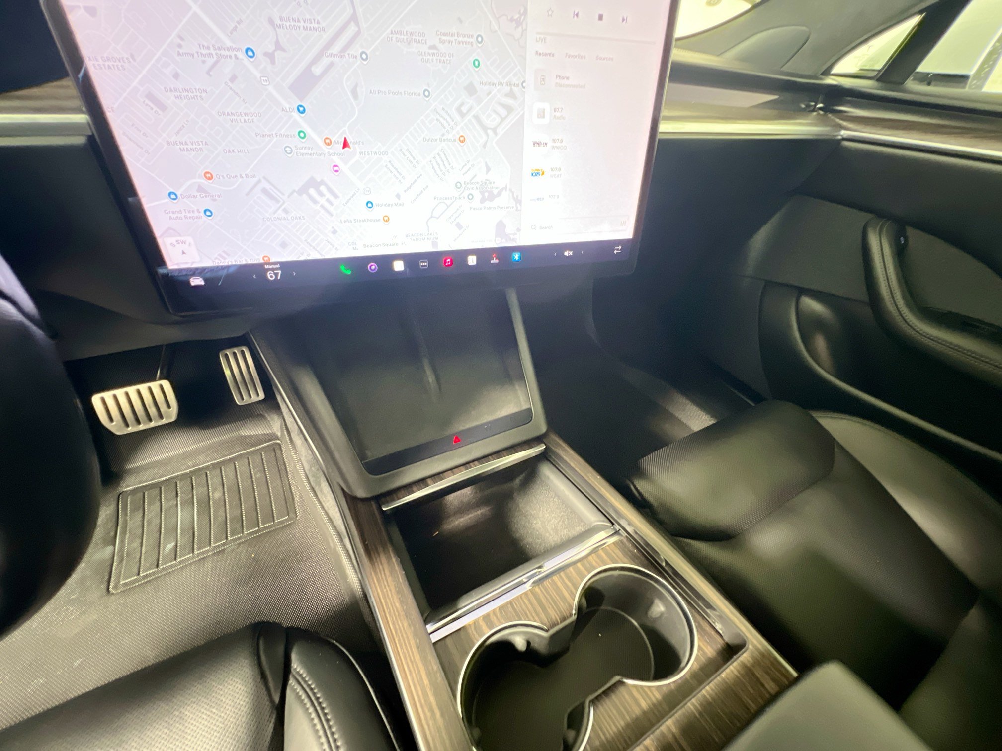 Used 2022 Tesla Model S AWD/4WD image 25