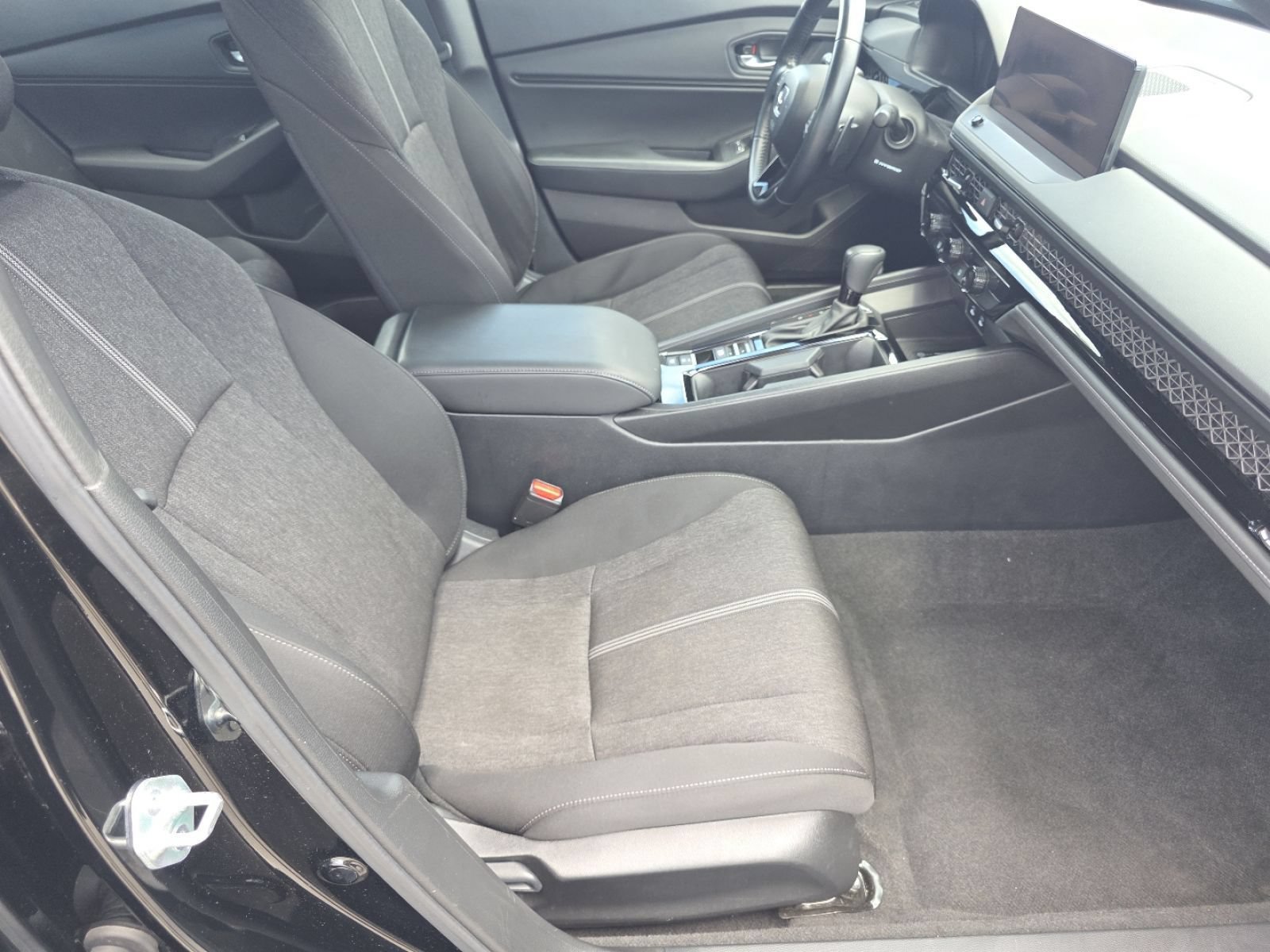 Used 2025 Honda Accord Sport image 25