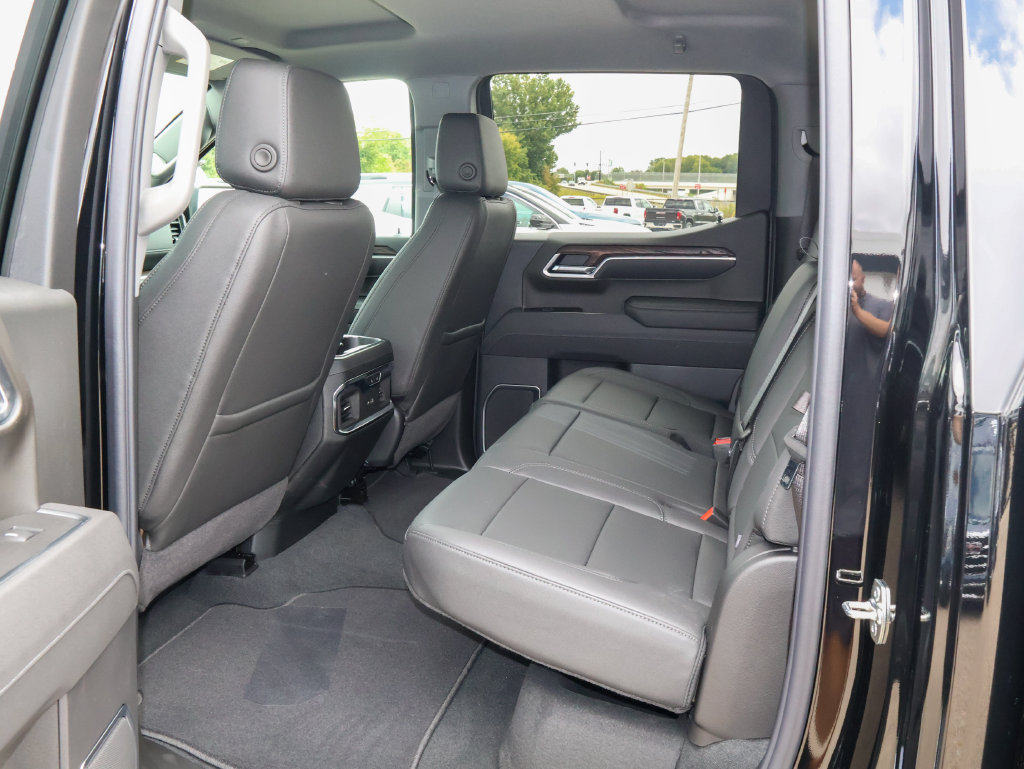 New 2026 GMC Sierra 1500 SLT w/ SLT Premium Plus Package AWD/4WD image 10