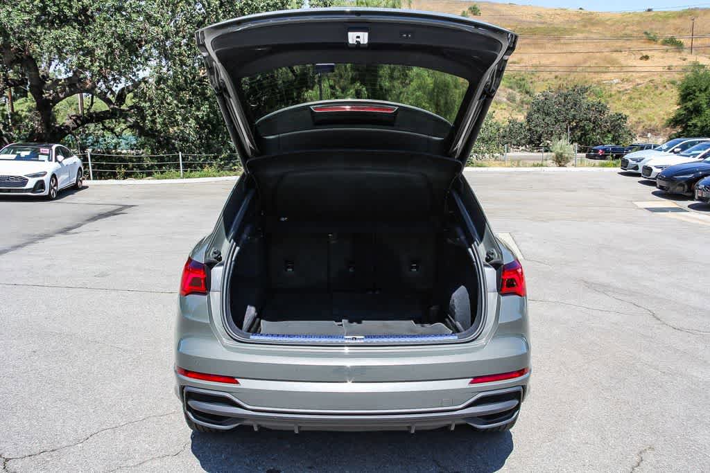 Used 2023 Audi Q3 2.0T Premium w/ Convenience Package image 26