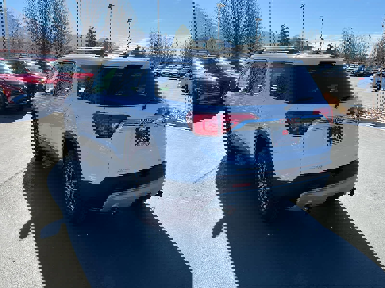 Used 2019 GMC Acadia SLT image 10