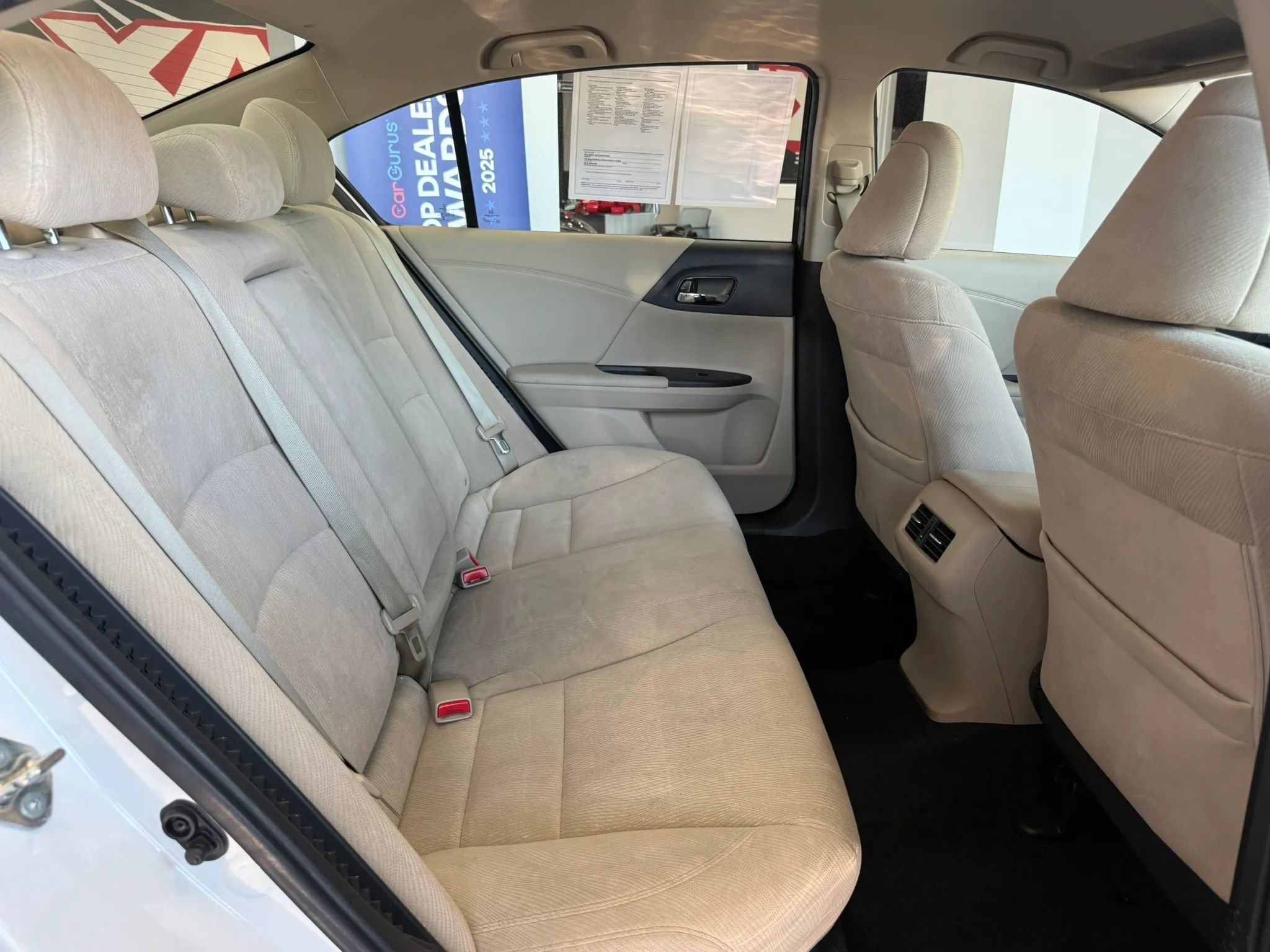 Used 2015 Honda Accord Hybrid Sedan image 24