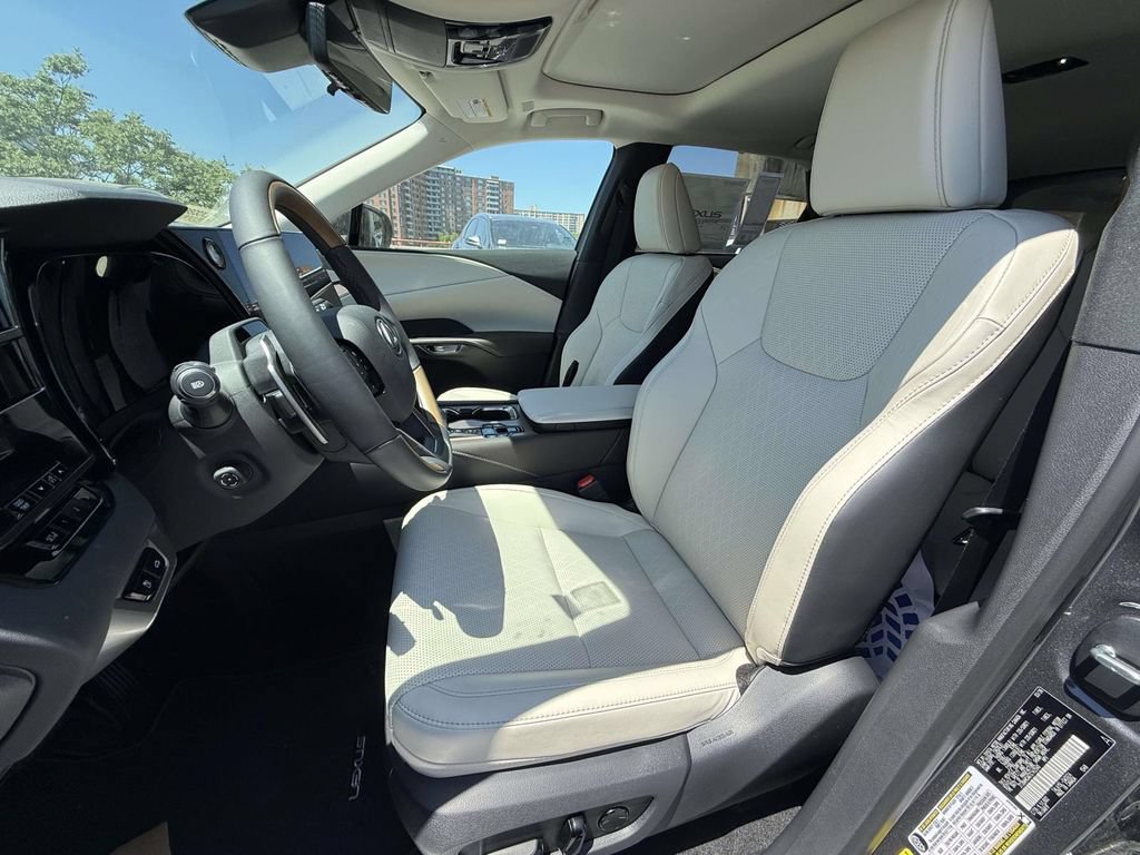 New 2026 Lexus RX 350 Premium Plus w/ Convenience Package AWD/4WD image 2