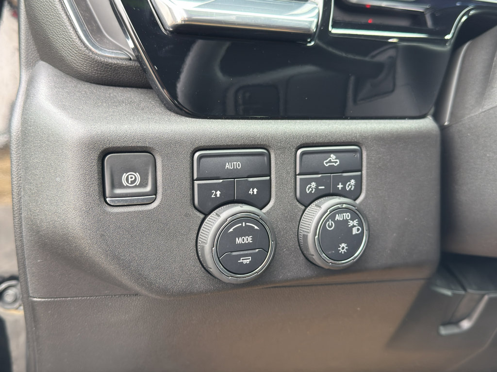 Used 2024 Chevrolet Silverado 1500 LT image 14