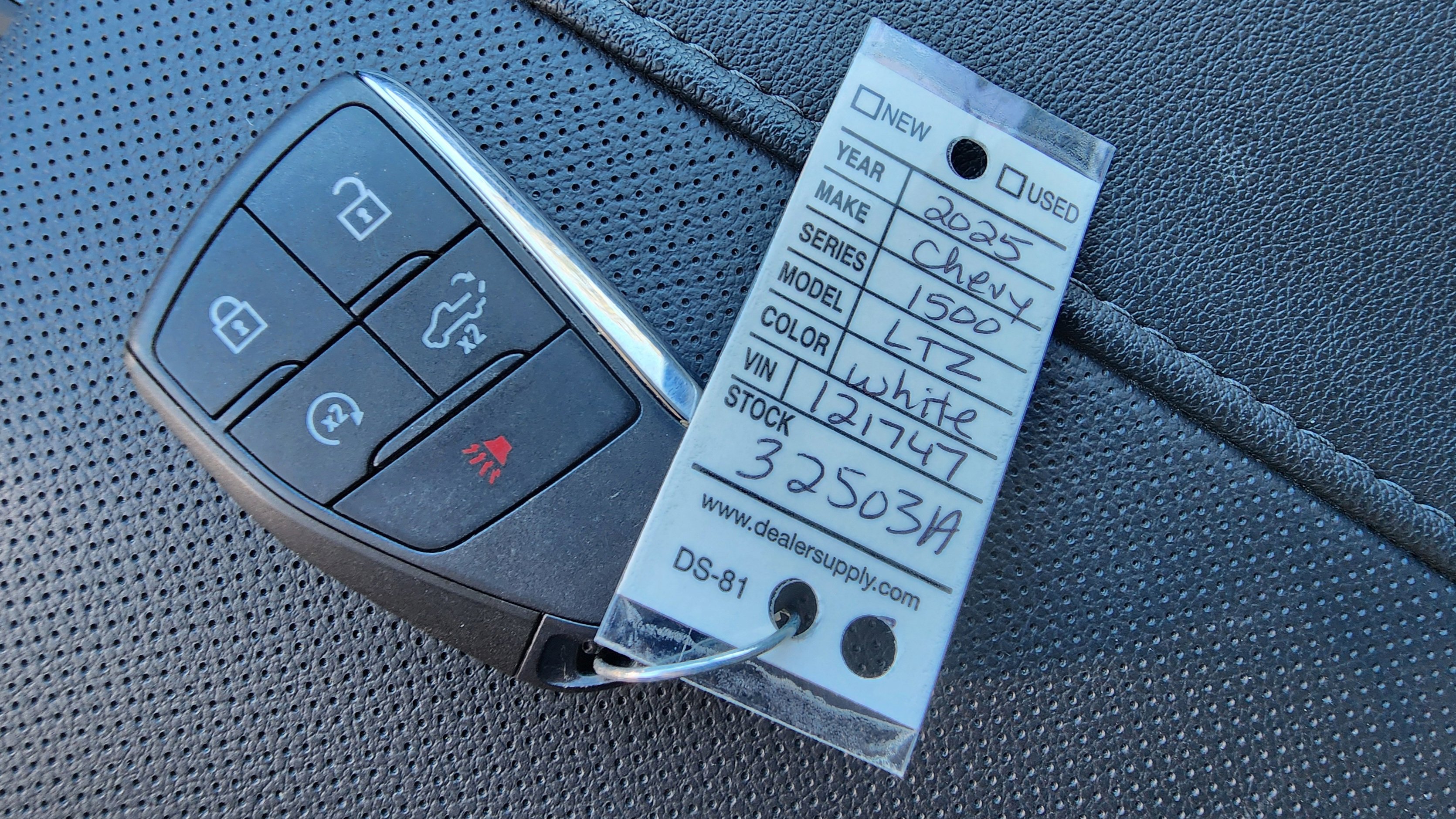 Certified 2025 Chevrolet Silverado 1500 LTZ w/ LTZ Convenience Package II image 21