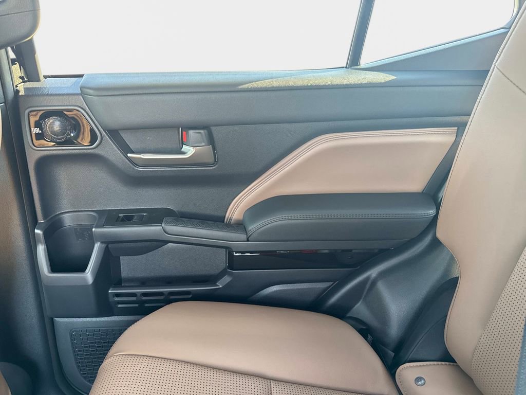 New 2026 Toyota 4Runner Limited image 12