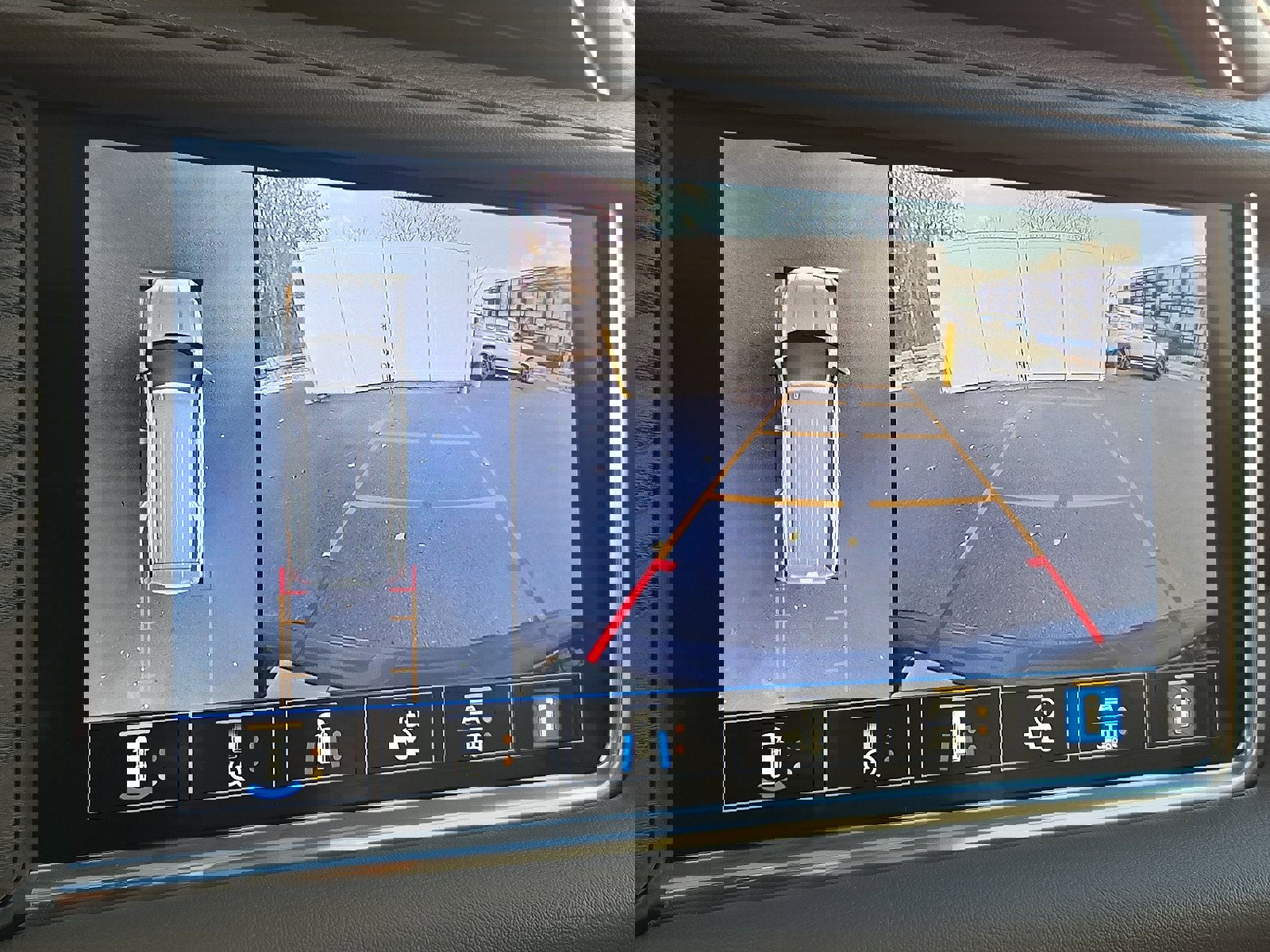 Used 2021 GMC Yukon Denali w/ Denali Ultimate Package image 19