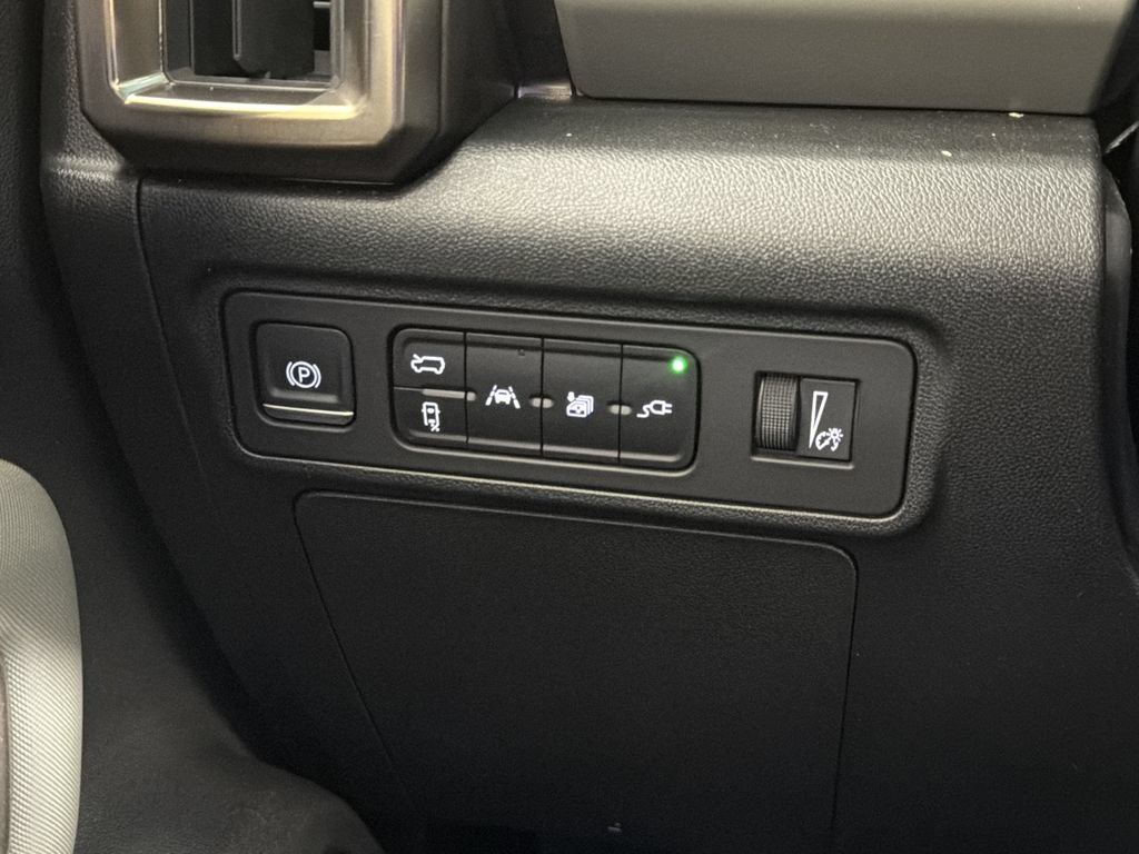 Used 2024 GMC Hummer EV 3X w/ LPO, Cargo Utility Package AWD/4WD image 34
