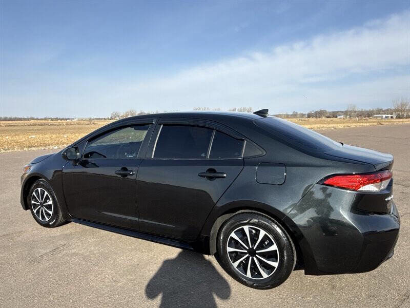 Used 2020 Toyota Corolla L image 4