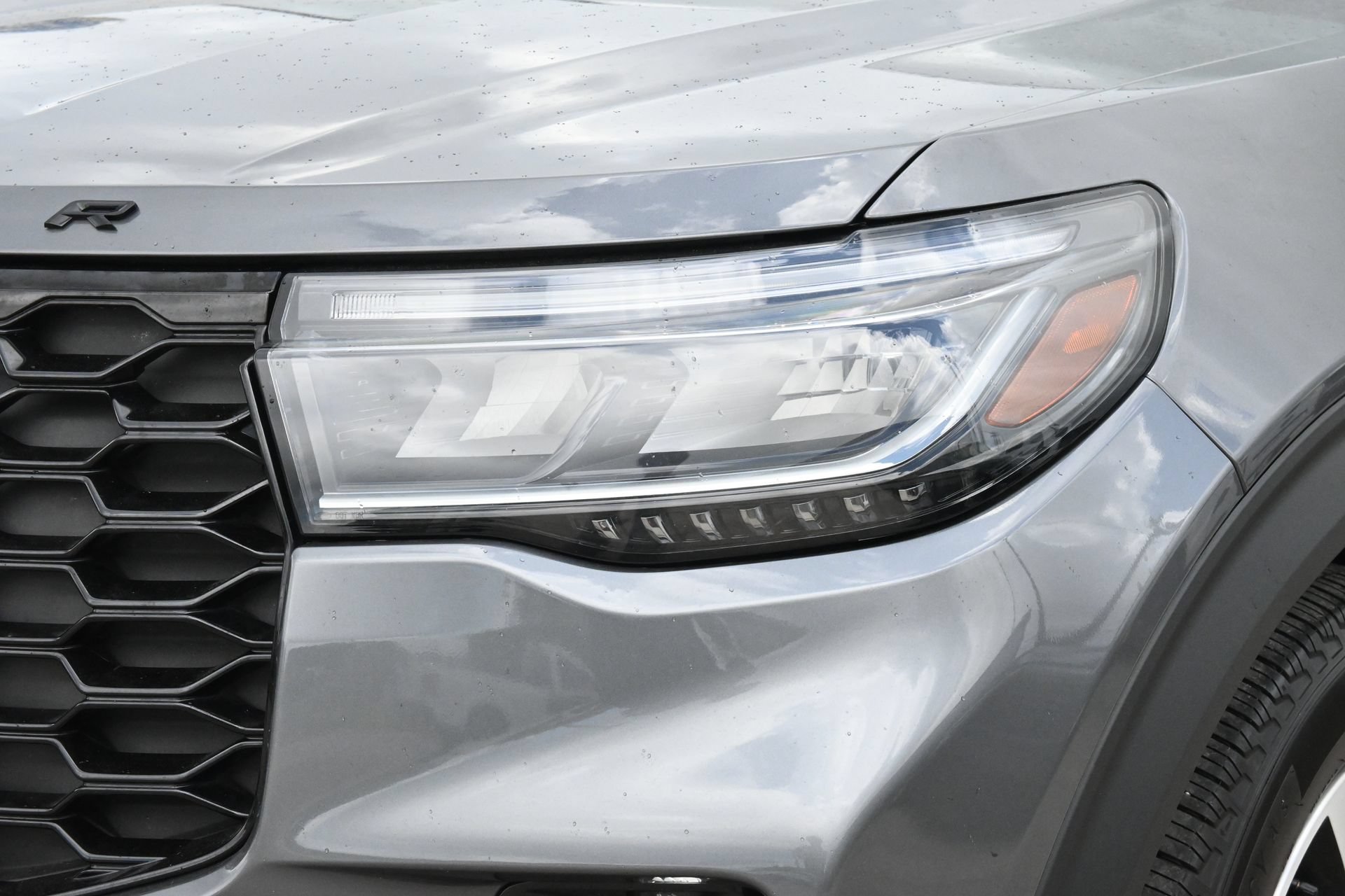 Certified 2025 Ford Explorer ST-Line RWD image 26