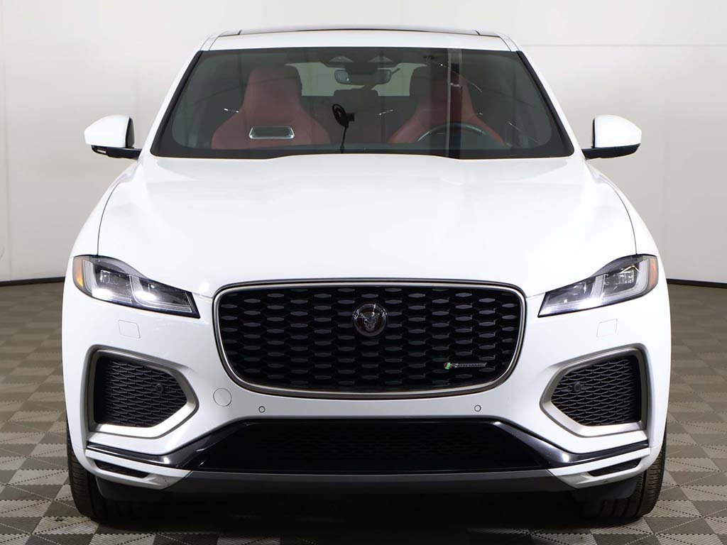 Used 2023 Jaguar F-PACE R-Dynamic S image 13