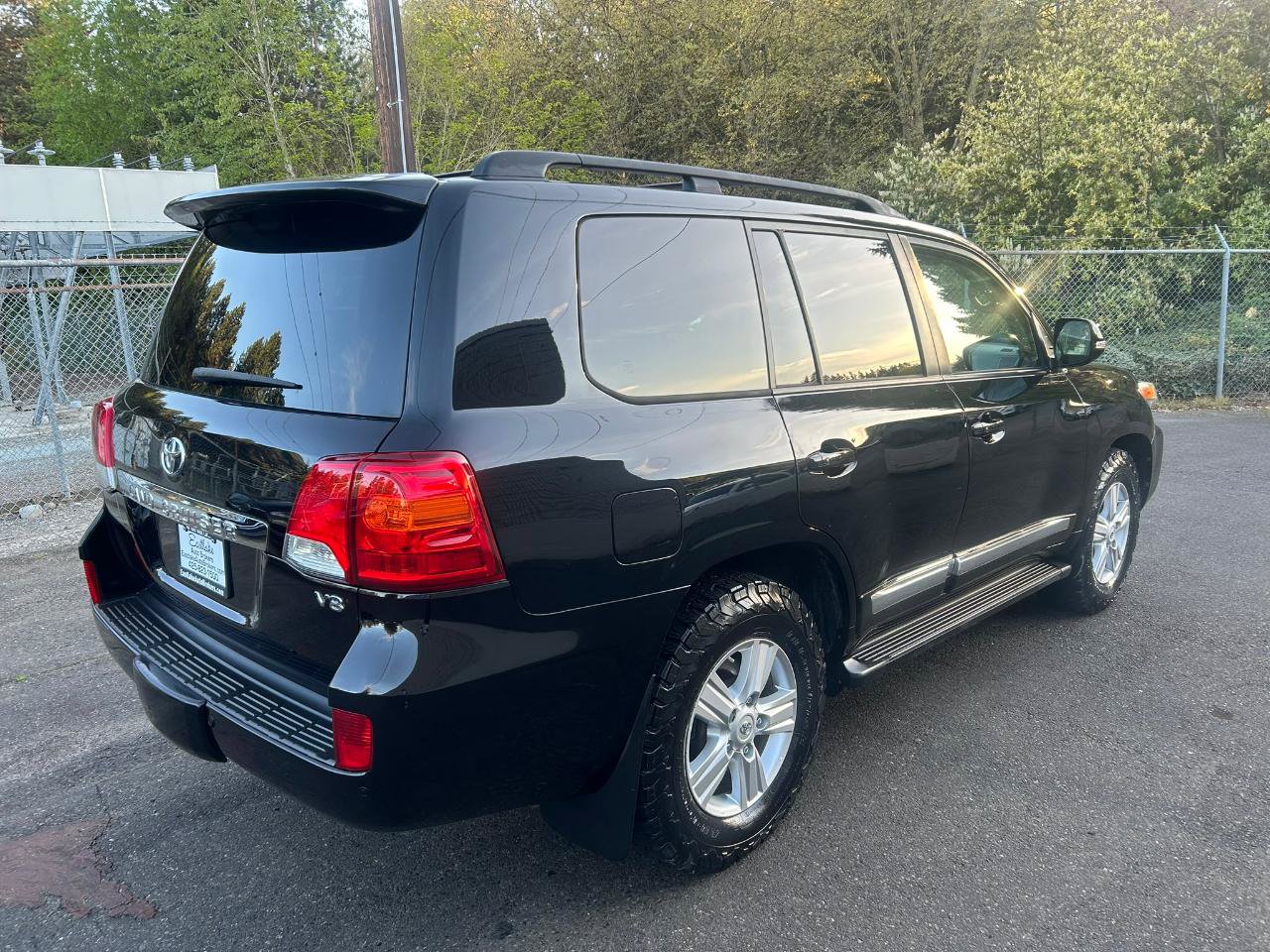 Used 2013 Toyota Land Cruiser AWD/4WD image 4