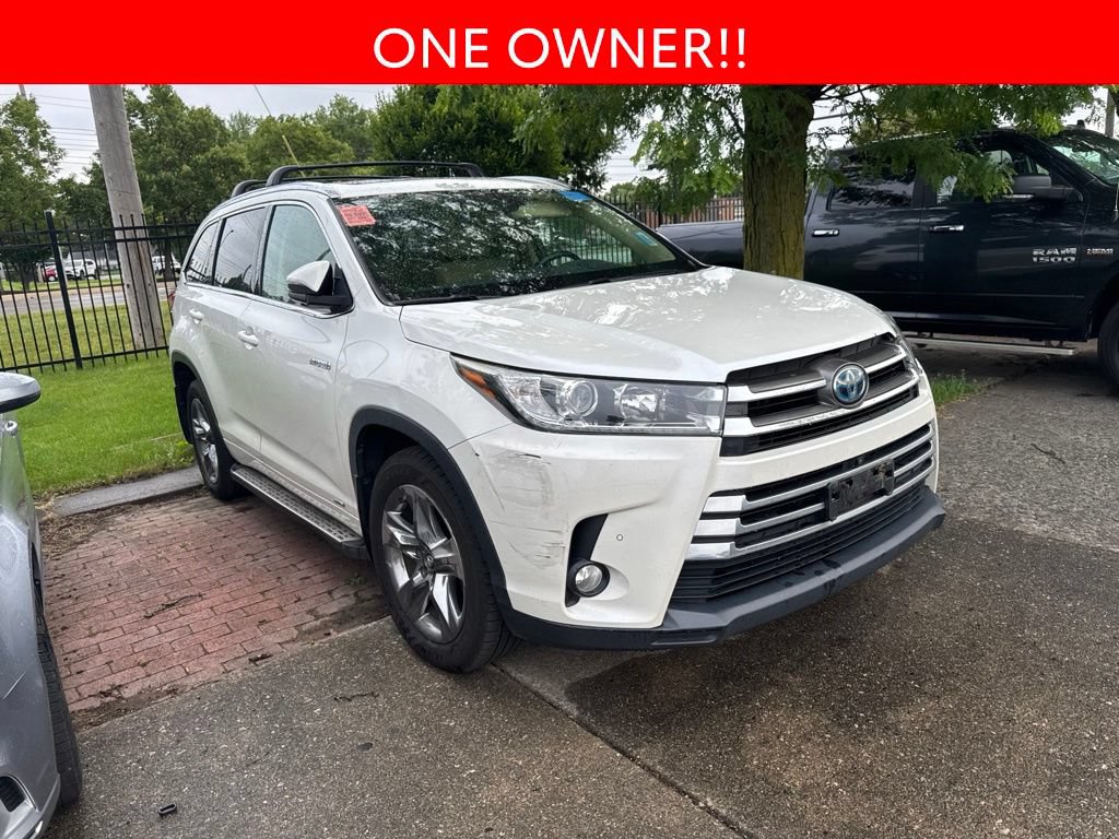 Used 2018 Toyota Highlander Limited Platinum AWD/4WD image 3