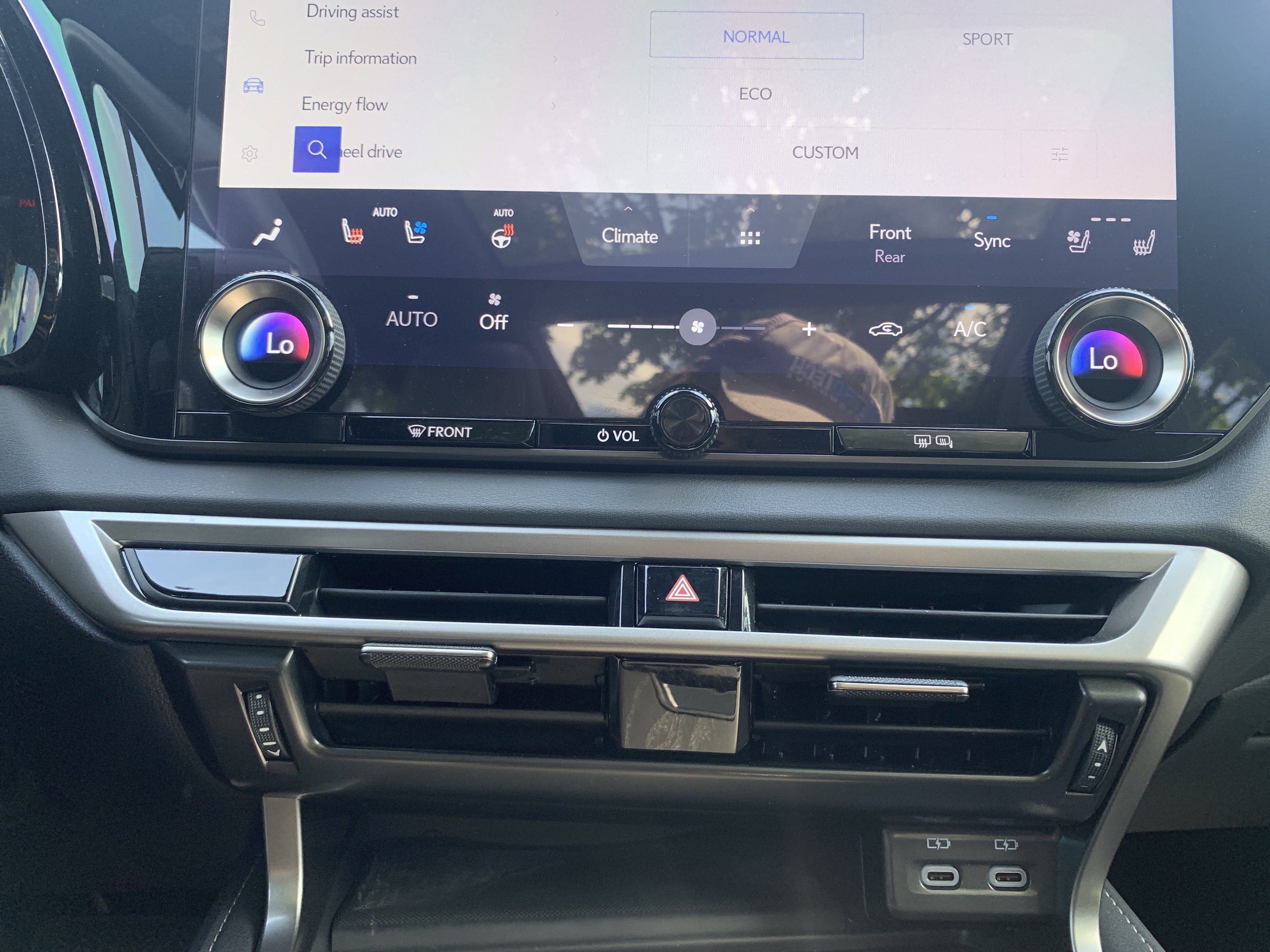 Certified 2023 Lexus RX 350 w/ Cold Area Package AWD/4WD image 29