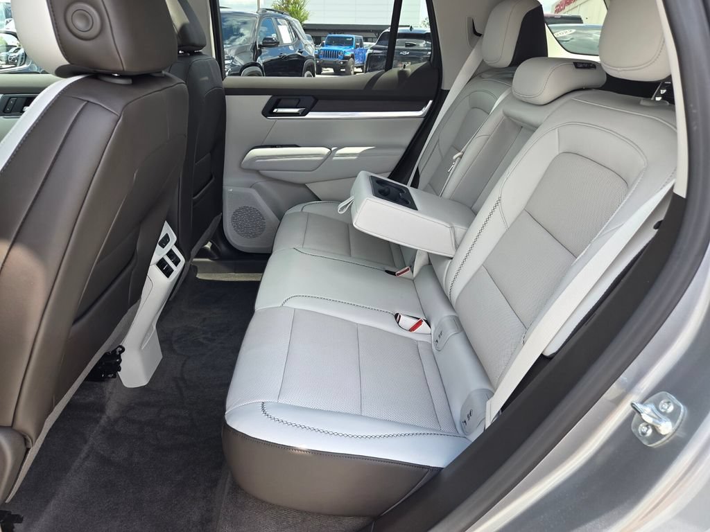 Used 2026 GMC Terrain Denali AWD/4WD image 8