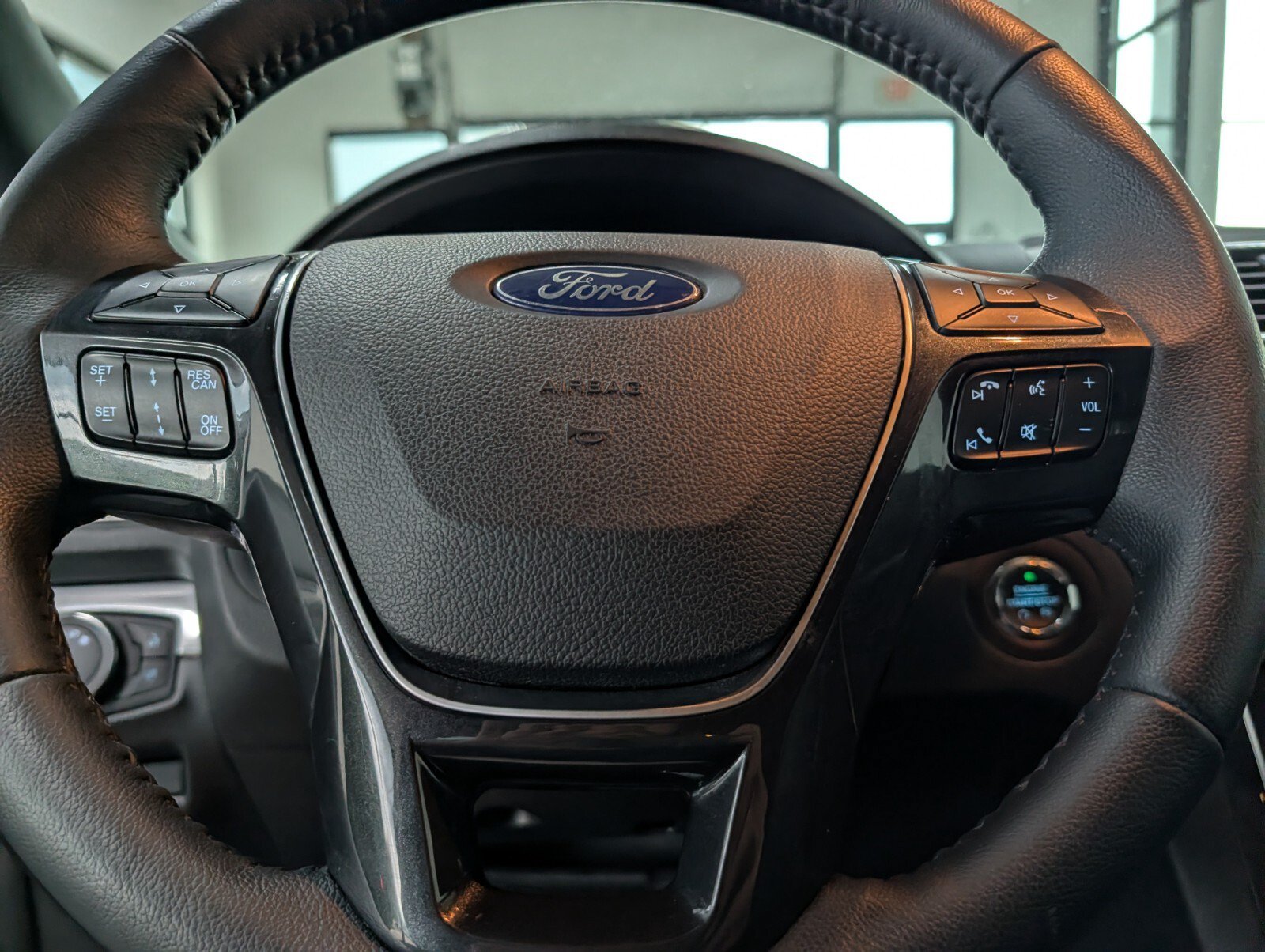 Used 2019 Ford Explorer Limited w/ Ford Safe & Smart Package AWD/4WD image 19