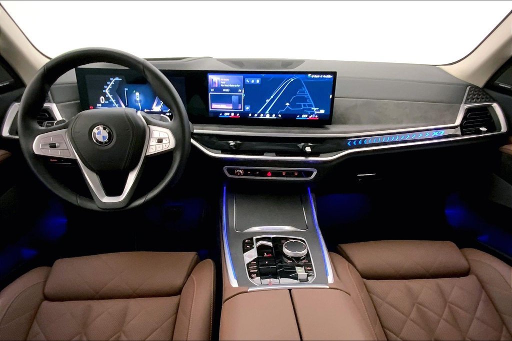 Certified 2024 BMW X7 xDrive40i w/ Premium Package AWD/4WD image 16