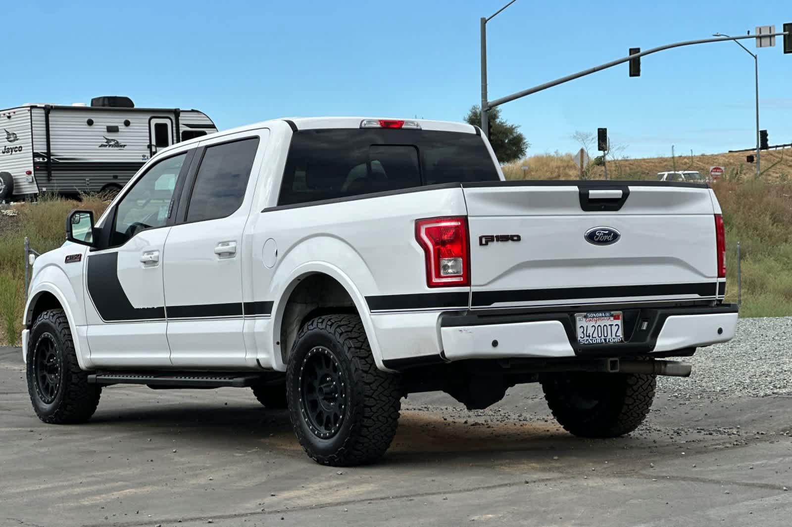 Used 2016 Ford F150 XLT w/ Equipment Group 302A Luxury AWD/4WD image 6