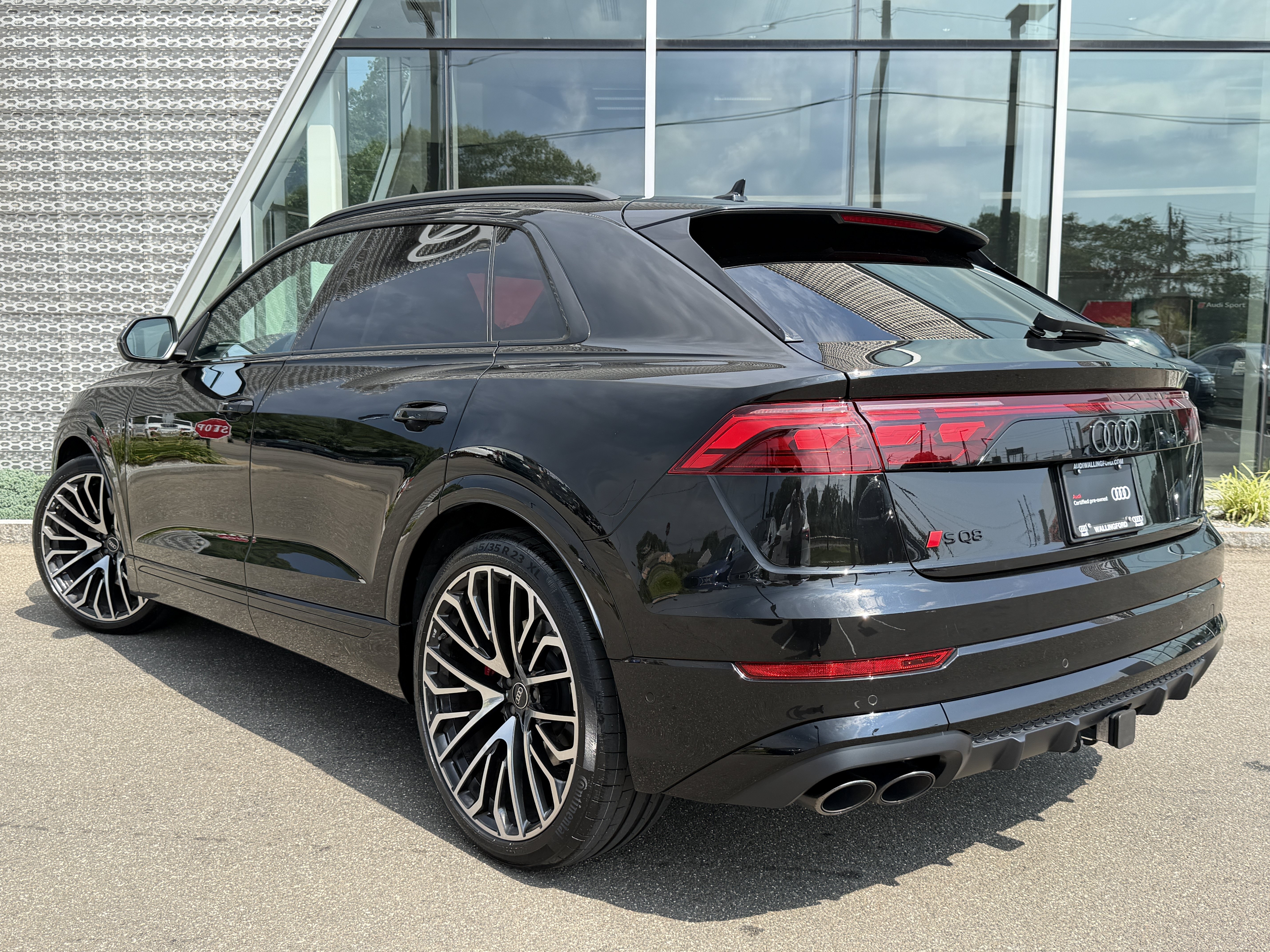 Certified 2025 Audi SQ8 Prestige w/ Prestige Package AWD/4WD image 3