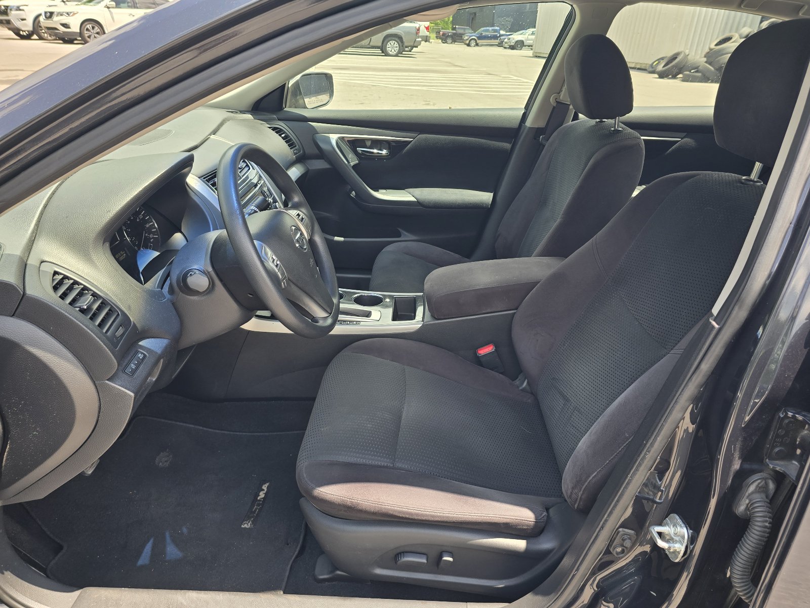 Used 2014 Nissan Altima 2.5 S FWD image 9