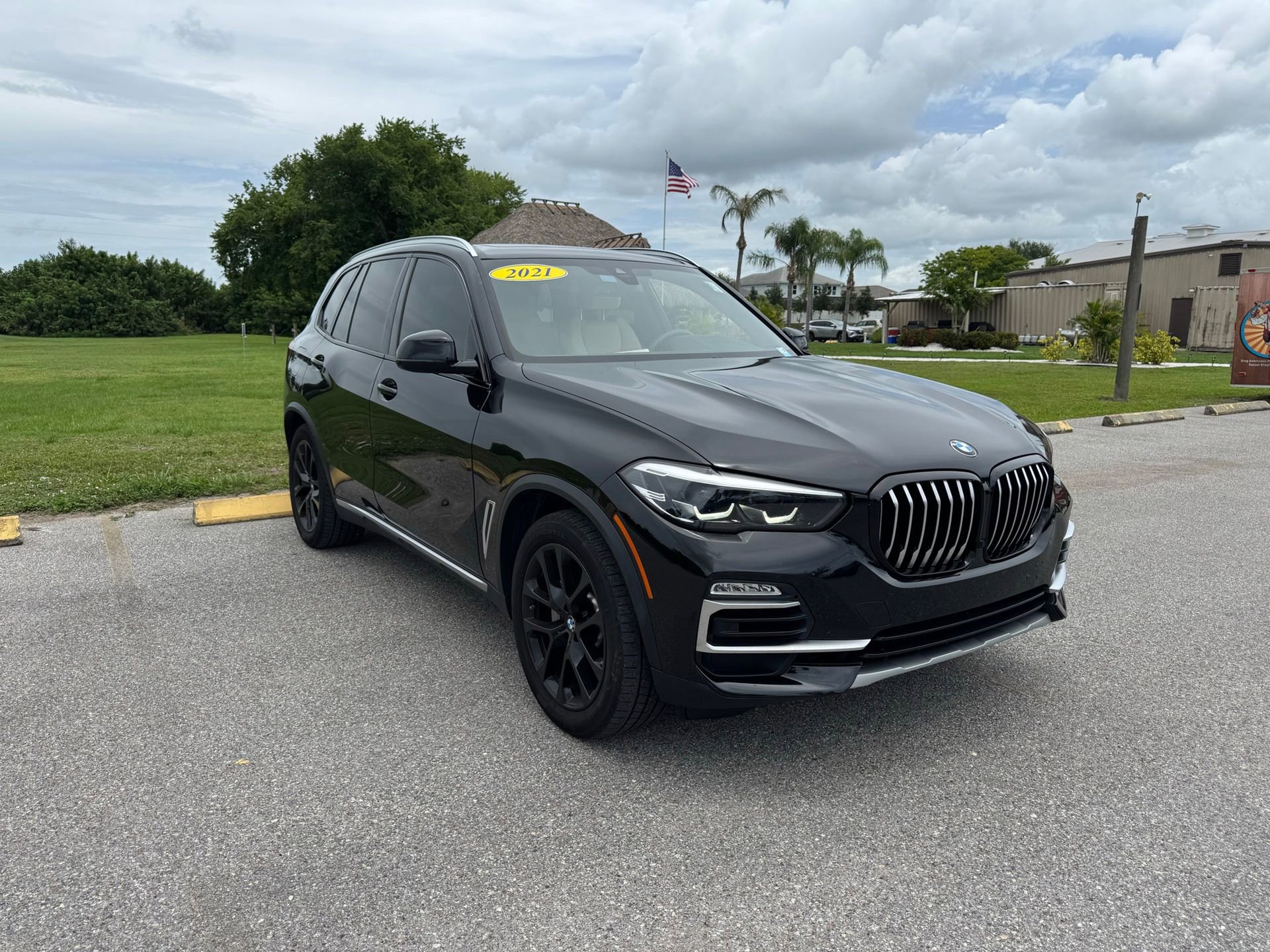 Used 2021 BMW X5 sDrive40i w/ Convenience Package RWD image 1