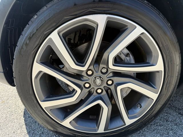 Used 2018 Land Rover Discovery HSE Luxury AWD/4WD image 8