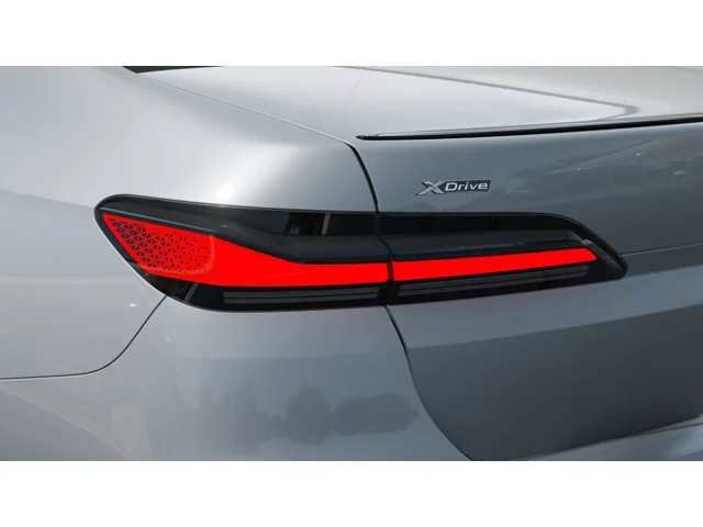 New 2026 BMW 760i xDrive w/ Executive Package AWD/4WD image 8