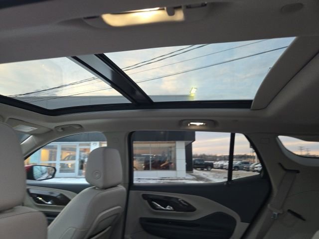 Used 2023 GMC Terrain Denali image 43
