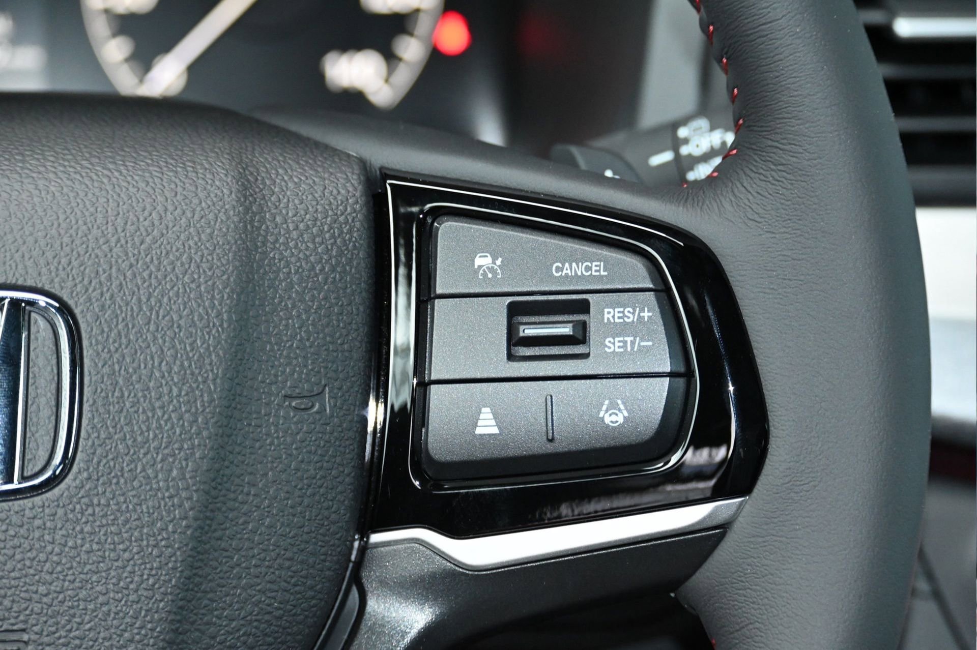 New 2026 Honda Odyssey Sport-L image 28