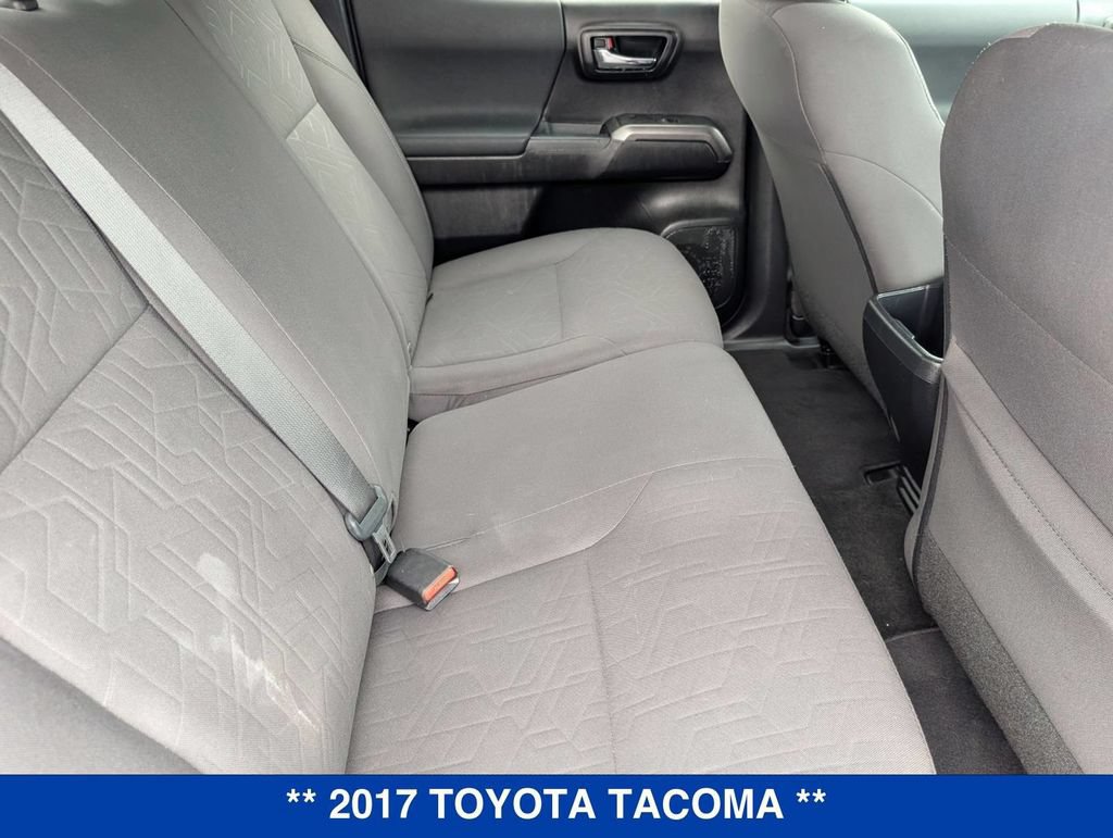 Used 2017 Toyota Tacoma TRD Off-Road AWD/4WD image 29